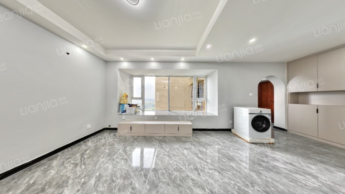 金河谷五期二手房实景图