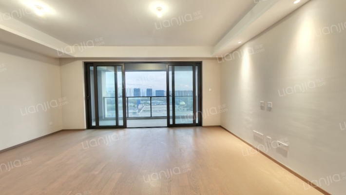 南山溪上四季花园二手房实景图