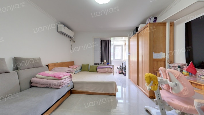 体育场路26号院二手房实景图