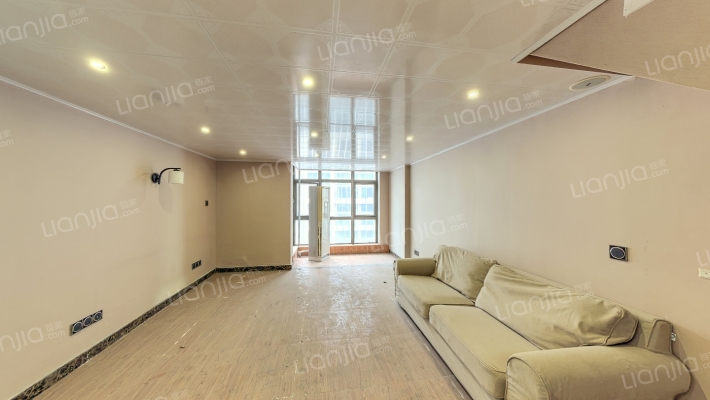 海联云客里二手房实景图