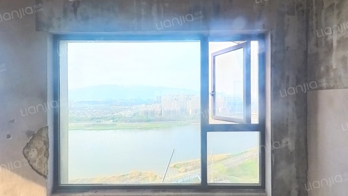 紫金湾B区二手房实景图