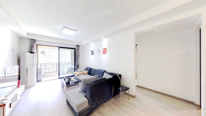 建发中央天成二手房实景图