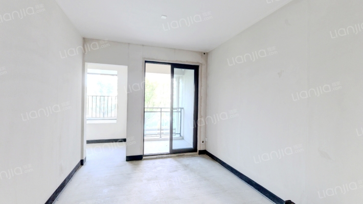 海成轨道0309二手房实景图