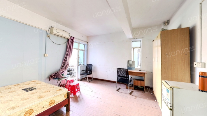 亚洲广场二手房实景图