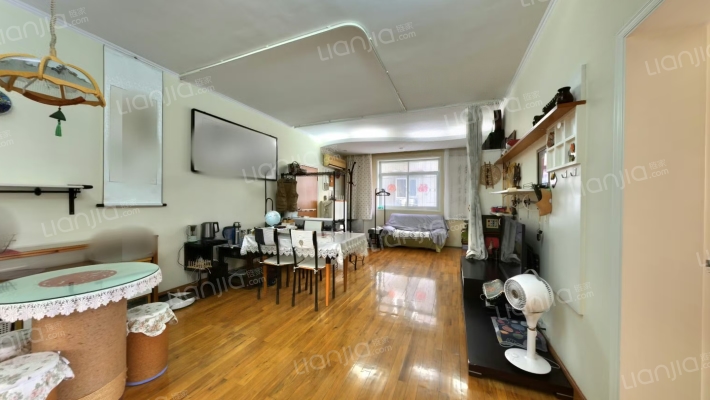 彩电中心二手房实景图