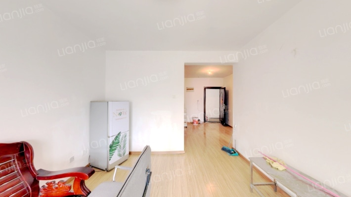 荣信公馆二手房实景图