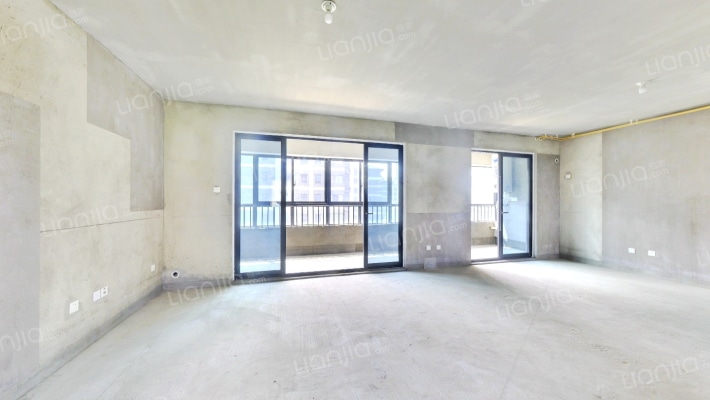 琥珀晴川里二手房实景图