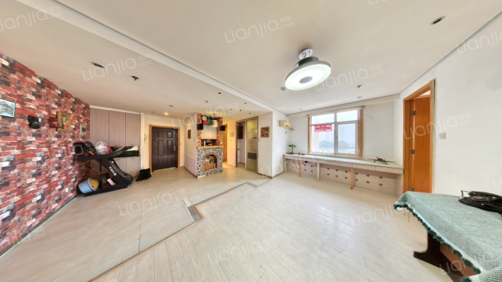 源润大厦二手房实景图