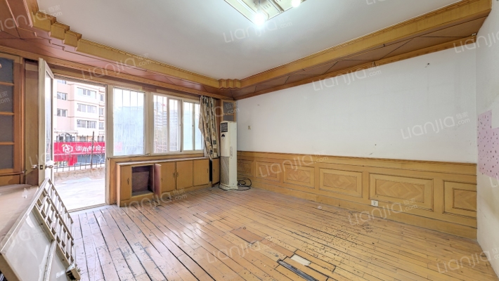 金岭花园A区二手房实景图