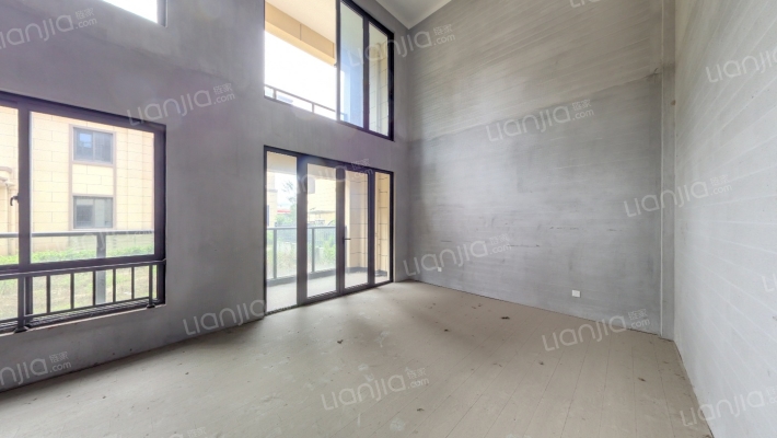 郎臻望江府二手房实景图