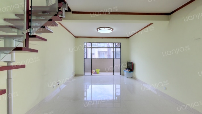 滇池卫城橡尚二手房实景图