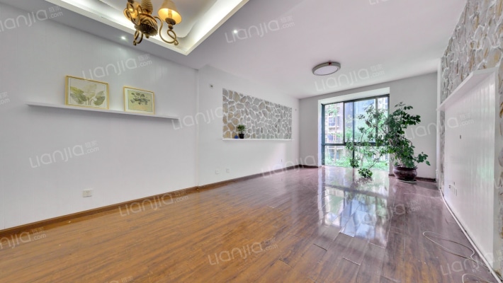 金沙愉景一期二手房实景图