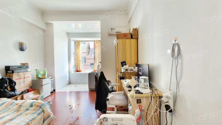 香槟时间二手房实景图