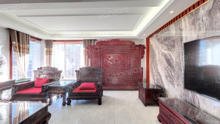 龙泰国际二手房实景图