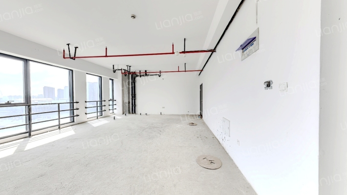 铂晶天寓二手房实景图