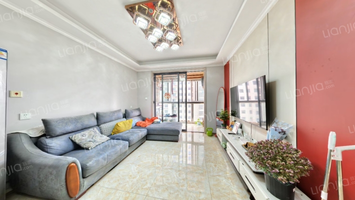 巨塔花园二手房实景图