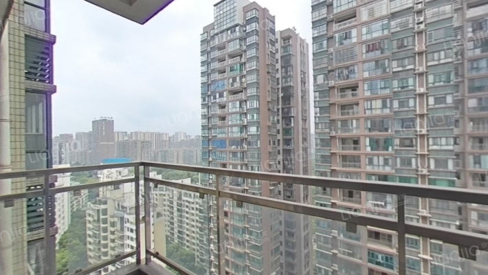 雁能领秀天地二手房实景图