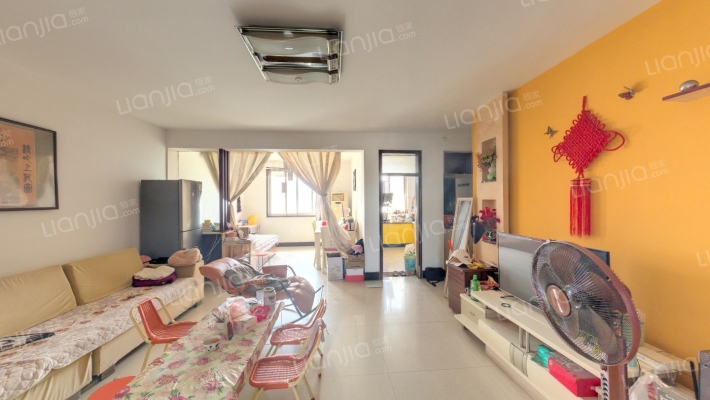 新通花园二手房实景图