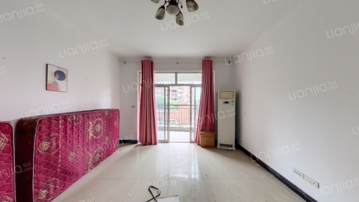 保利香槟花园B区二手房实景图