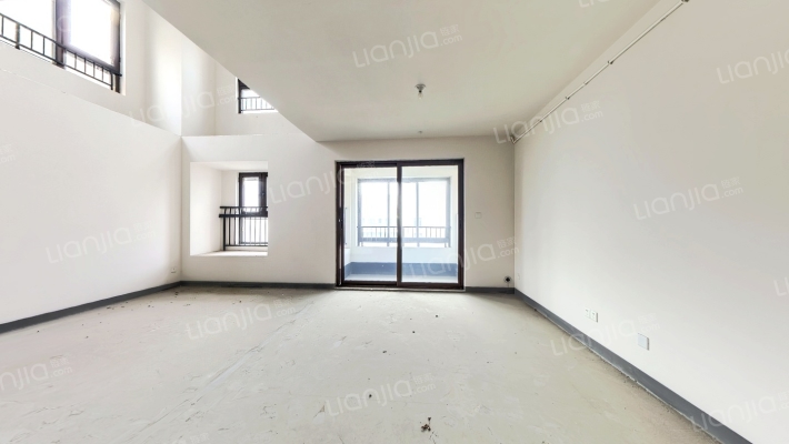 新城邻水湾景苑 二手房实景图