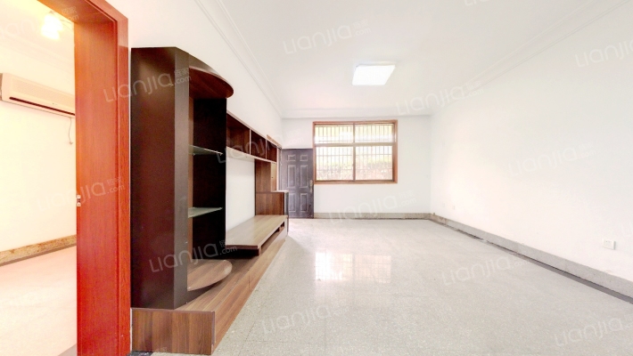 宝岛别墅二手房实景图