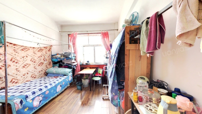 世格公寓二手房实景图