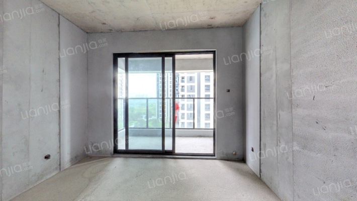 金富高铁滨河苑二手房实景图