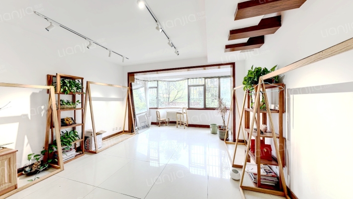 翠丽东苑二手房实景图