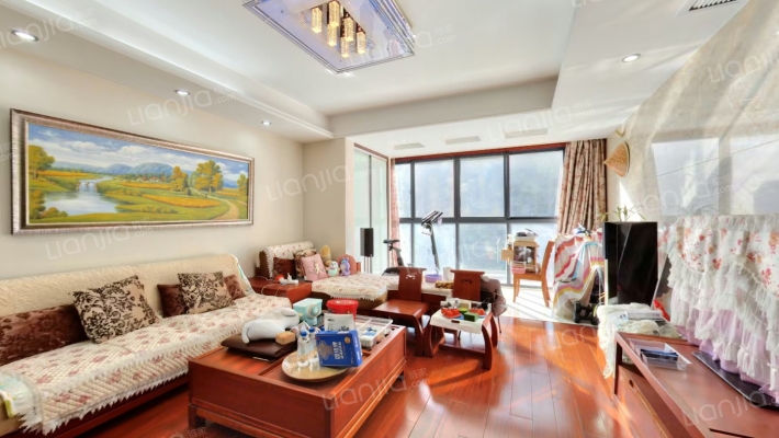 荣域花园二手房实景图