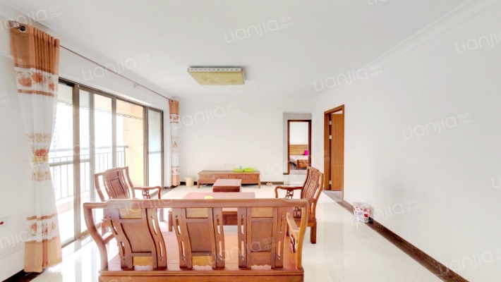 龙光阳光海岸四期二手房实景图