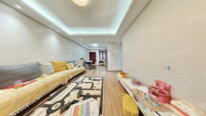 邦泰学府里二手房实景图