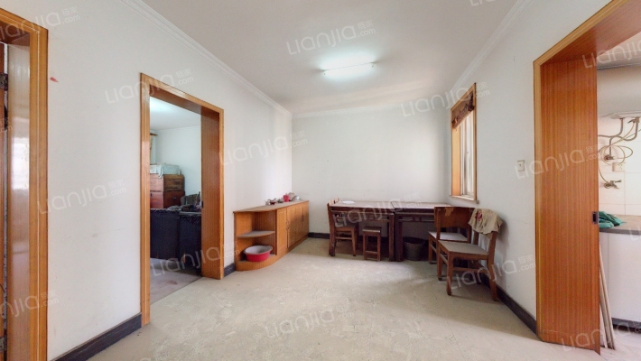 梅林新苑二手房实景图