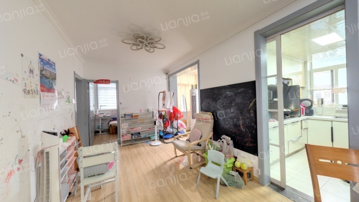 山湖村二手房实景图