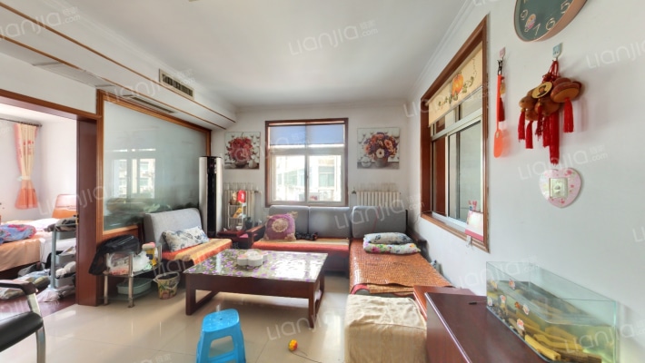 七里堡社区东区二手房实景图