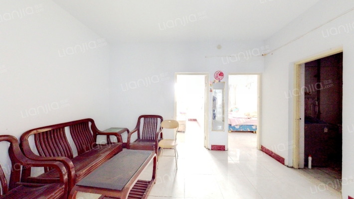 城东路135号院二手房实景图