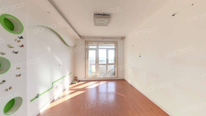 领秀蓝珀湖二手房实景图