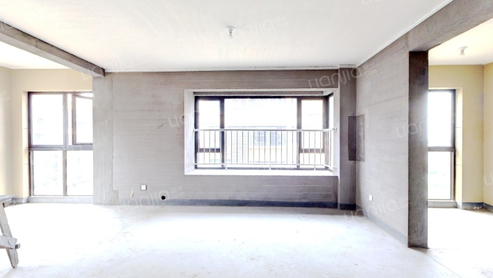 碧秀名庭二手房实景图