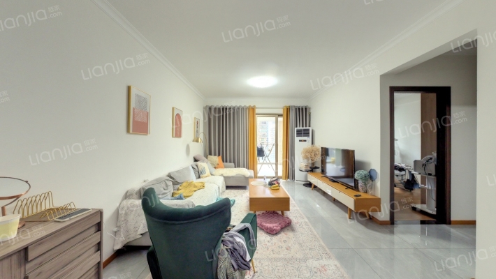 骏威锦东花园A区二手房实景图