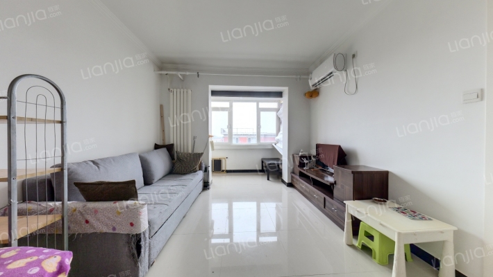 迎风六里一区二手房实景图