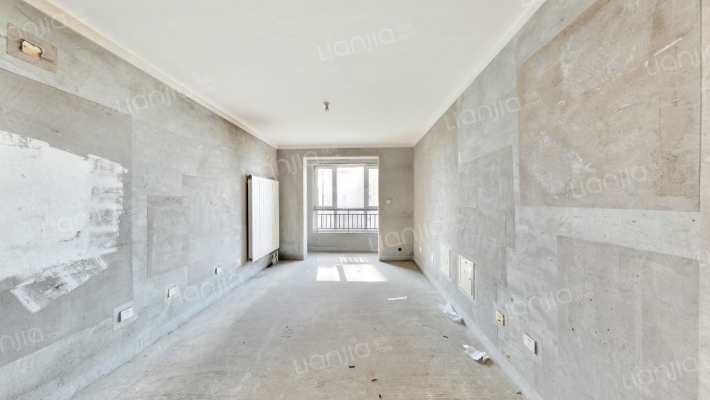 亚泰澜公馆二手房实景图