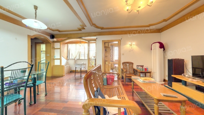 溪畔花园二手房实景图