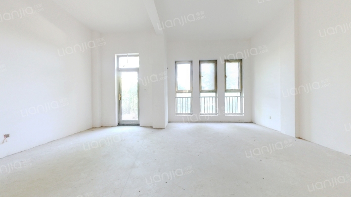 帝景观云二手房实景图