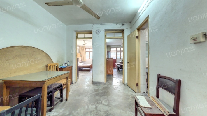 呼玛三村二手房实景图