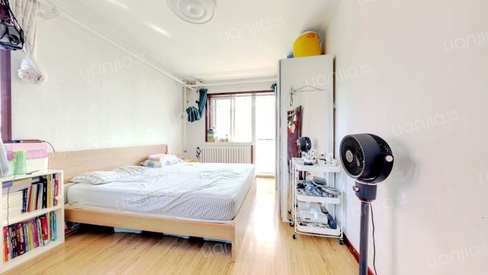 小红庙南里二手房实景图