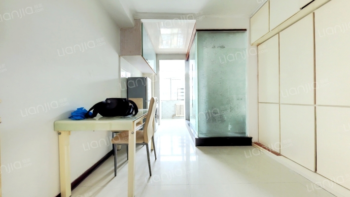 志成里小区二手房实景图