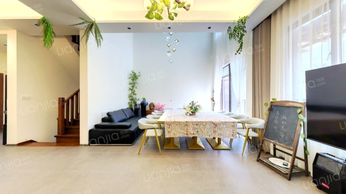 东亚白云湖二手房实景图