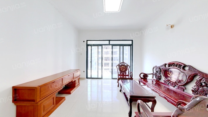 伴山园二手房实景图