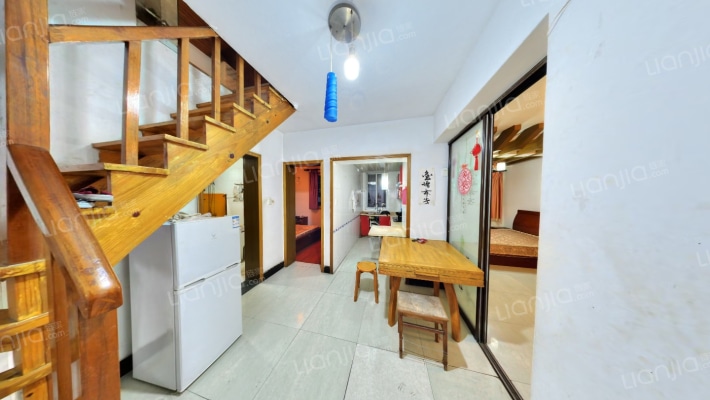 小河佳苑二手房实景图