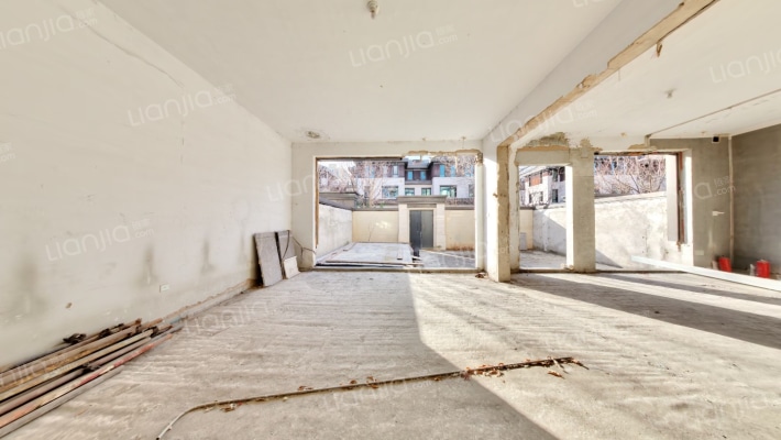 棠颂别墅二手房实景图