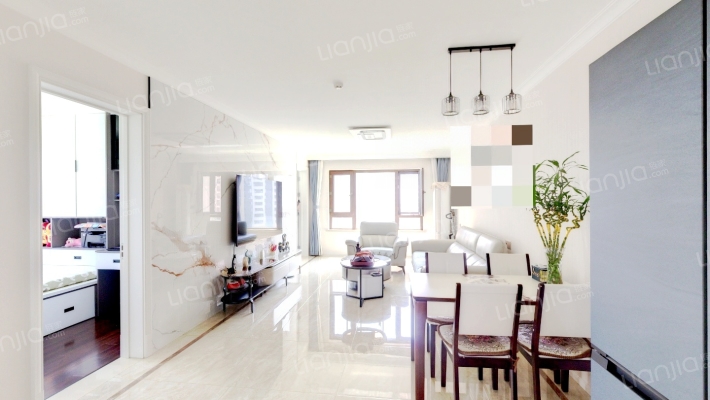 万科翡翠滨江二期二手房实景图